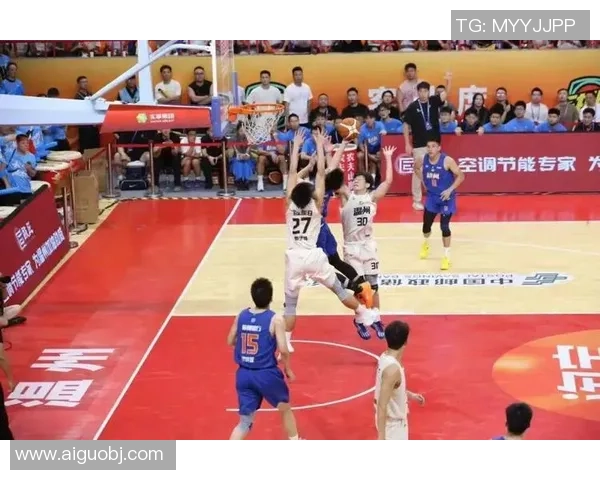 杭州篮球队在挑战赛中以62分高居积分榜首位展现强劲实力 杭州篮球队在挑战赛中以62分高居积分榜首位展现强劲实力
