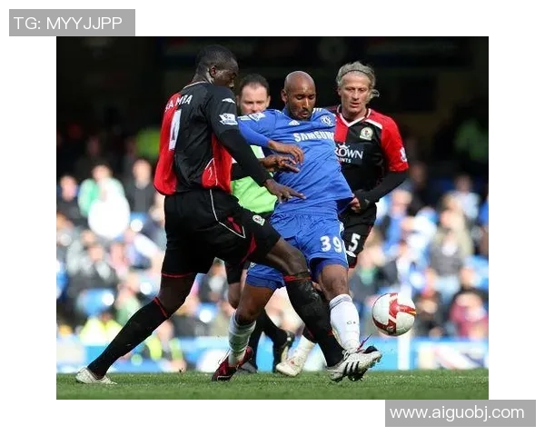 深圳足球队的包夹战术解析与深度剖析 深圳足球队的包夹战术解析与深度剖析