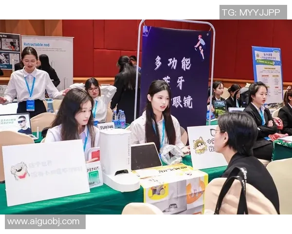 重庆排球队协同进化探讨团队配合的新模式与挑战 重庆排球队协同进化探讨团队配合的新模式与挑战